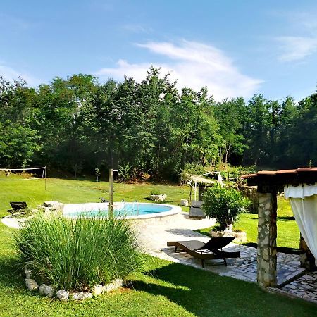 Nedeščina Holiday House Vuki מראה חיצוני תמונה