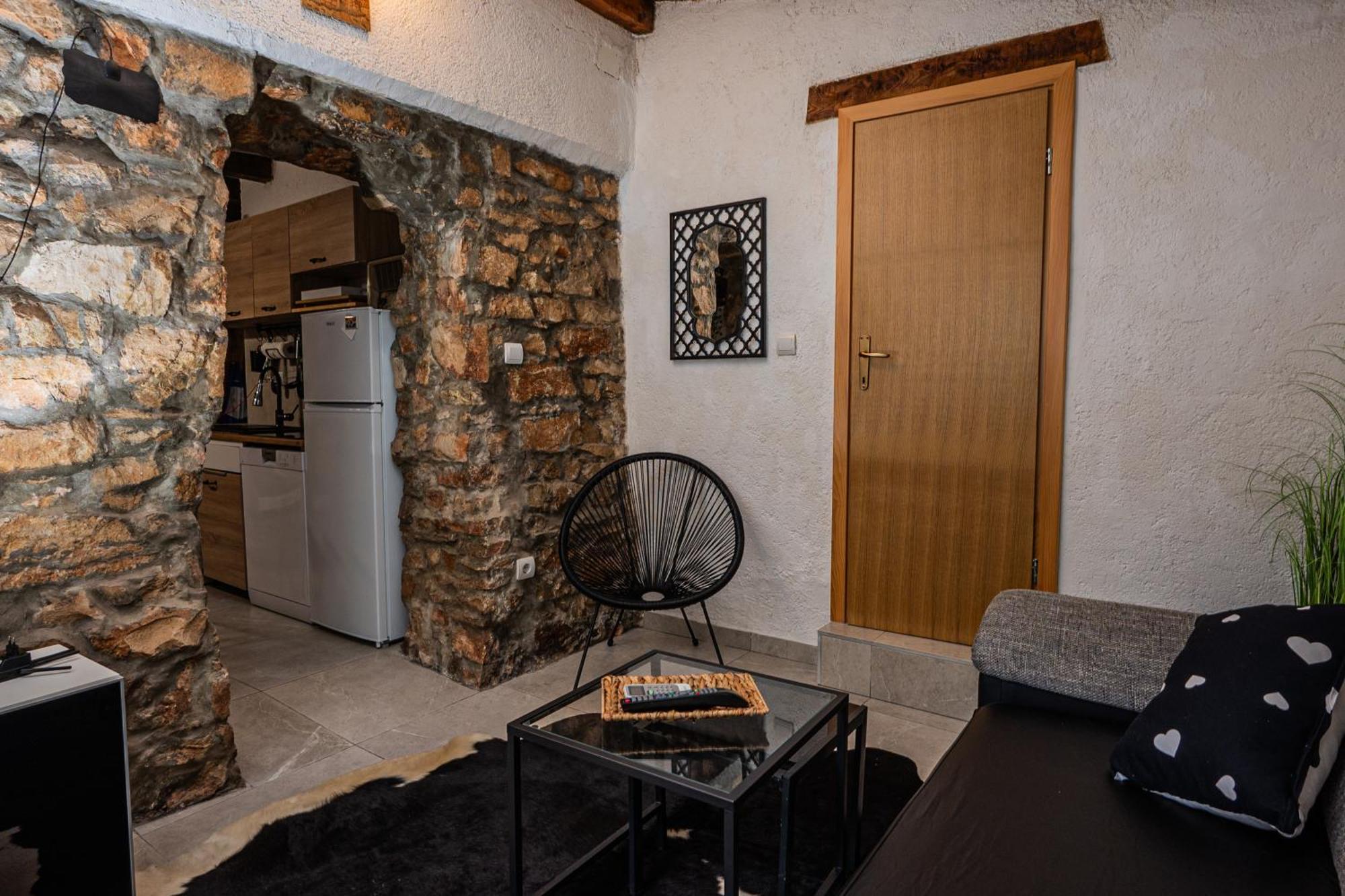 Nedeščina Holiday House Vuki מראה חיצוני תמונה
